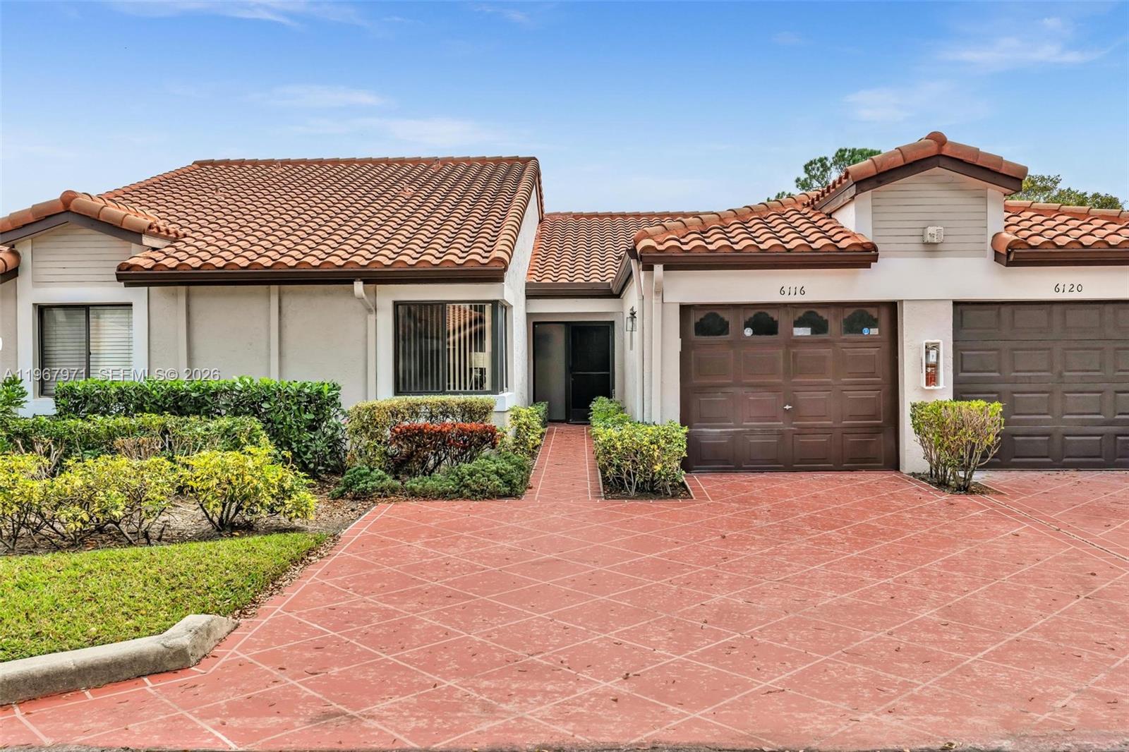 6116 Kings Gate Cir