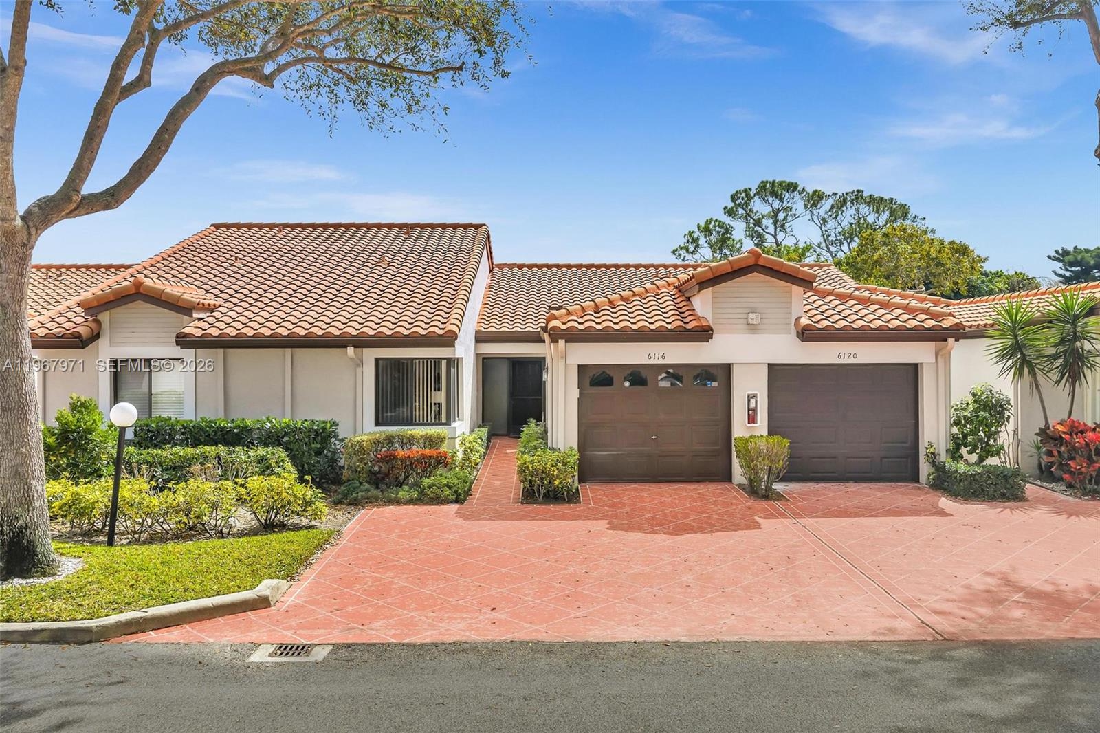 6116 Kings Gate Cir