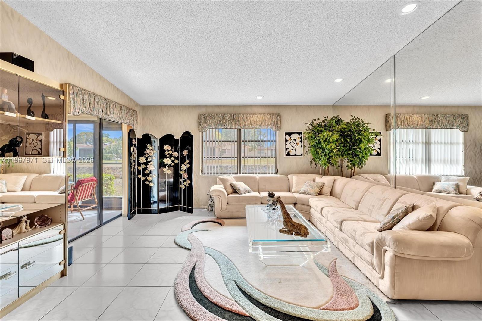 6116 Kings Gate Cir