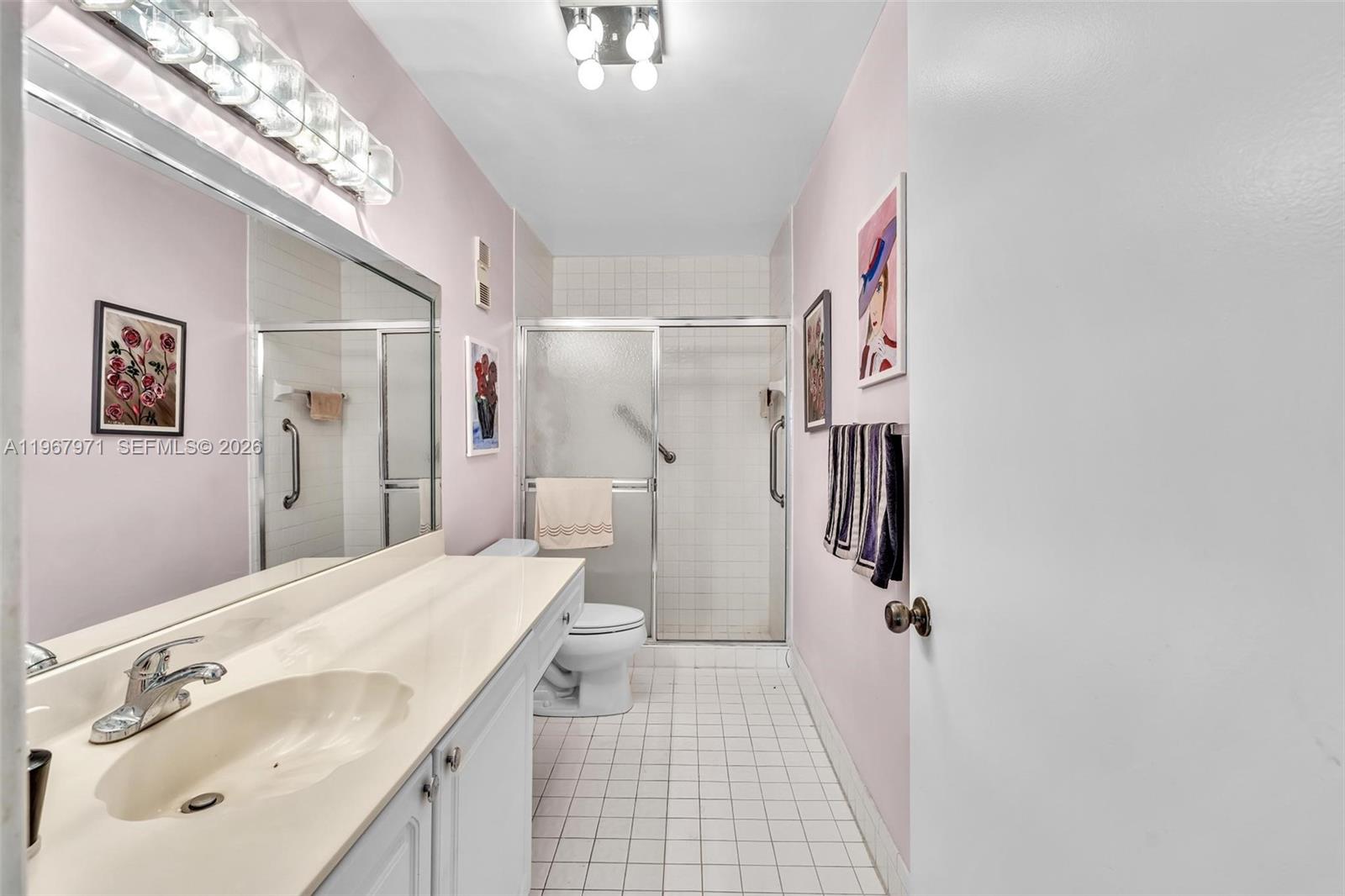 6116 Kings Gate Cir