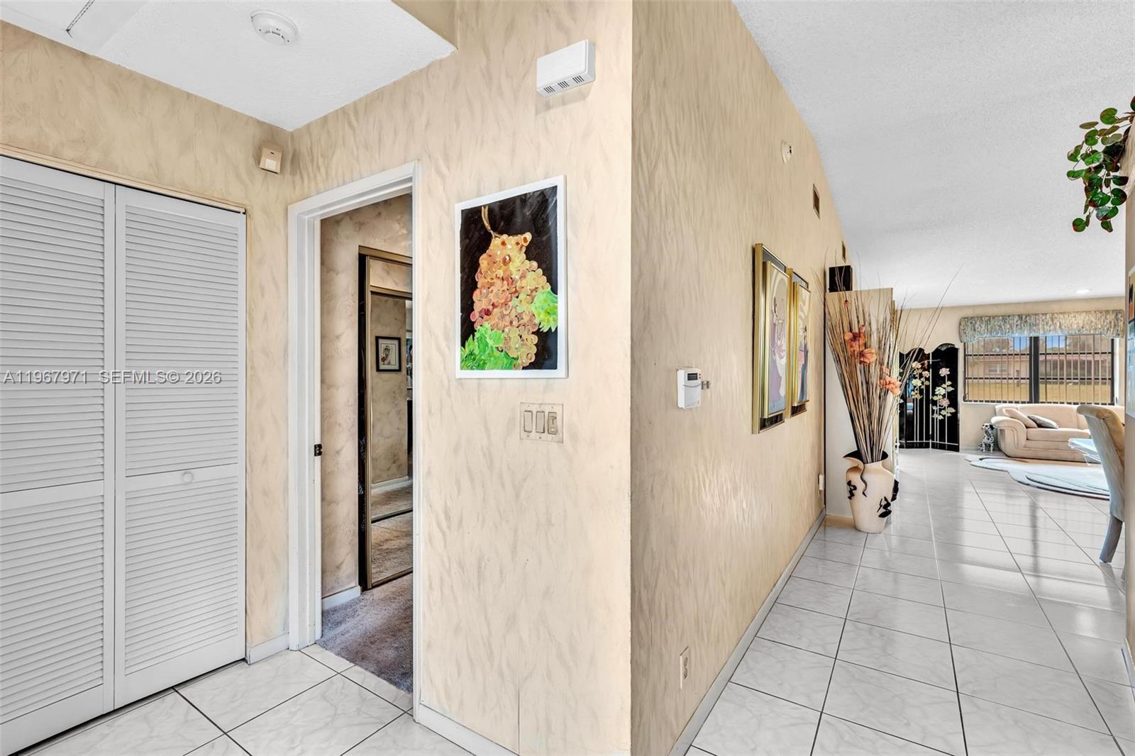 6116 Kings Gate Cir