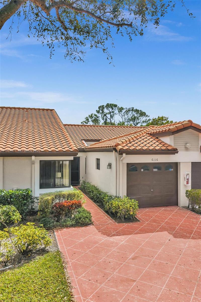 6116 Kings Gate Cir