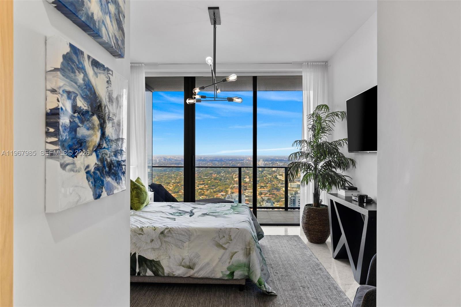 1000 Brickell Plz Unit: PH5304