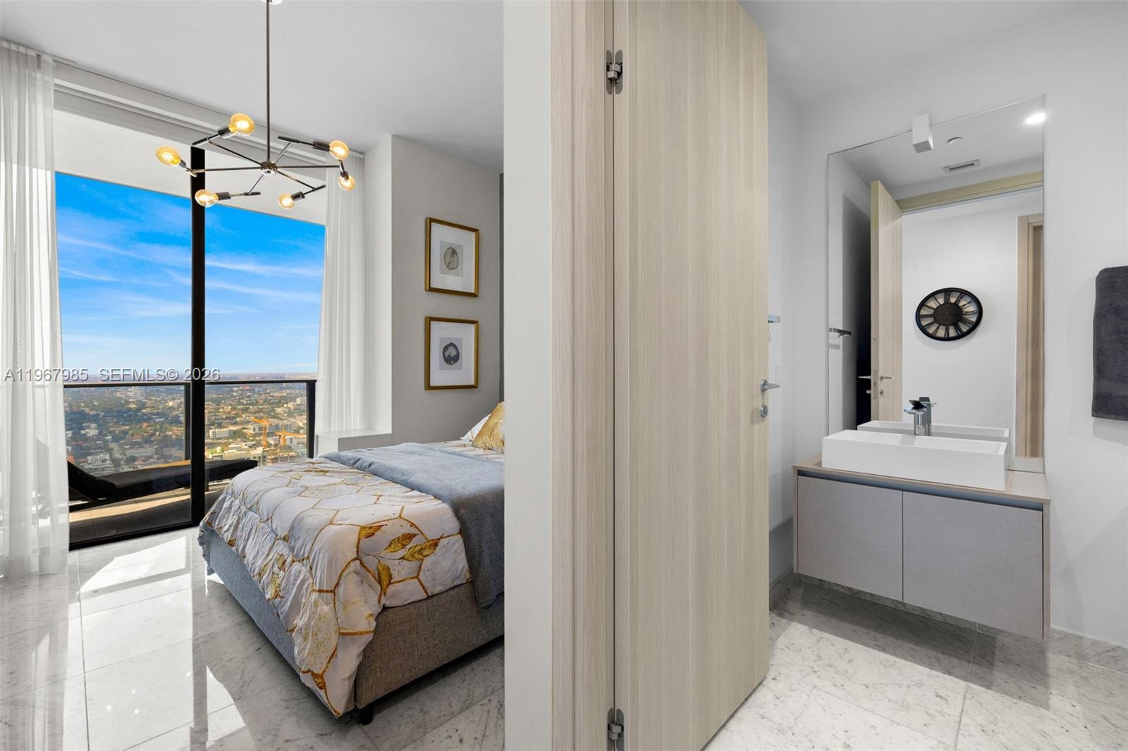 1000 Brickell Plz Unit: PH5304