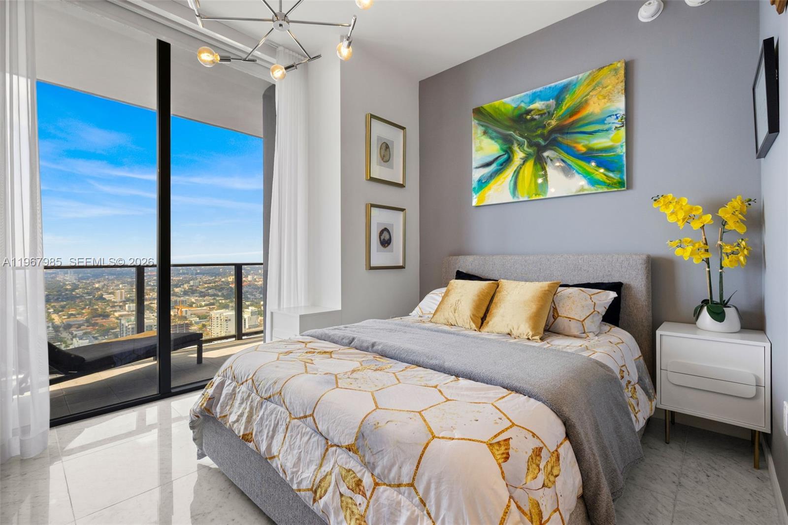 1000 Brickell Plz Unit: PH5304