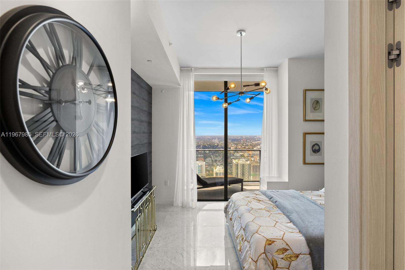 1000 Brickell Plz Unit: PH5304