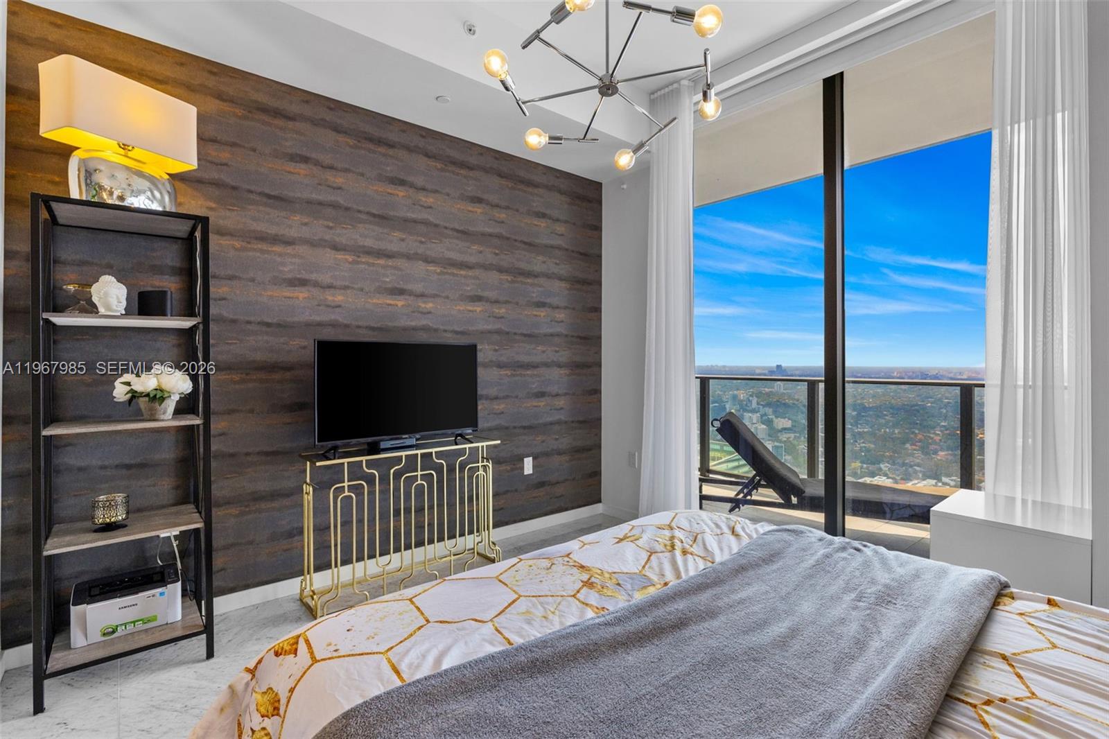 1000 Brickell Plz Unit: PH5304