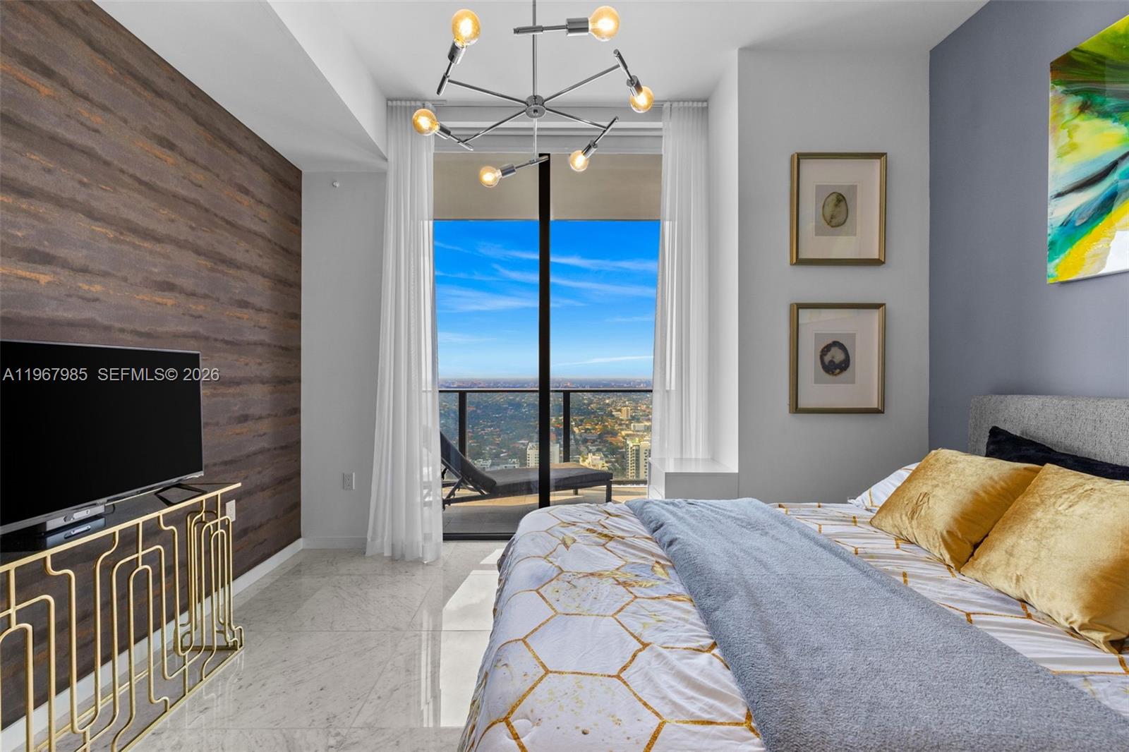 1000 Brickell Plz Unit: PH5304