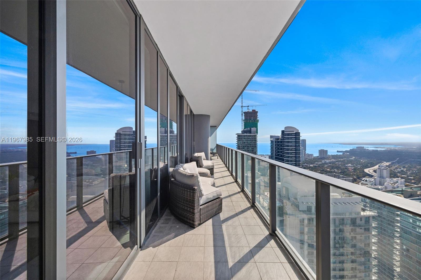 1000 Brickell Plz Unit: PH5304