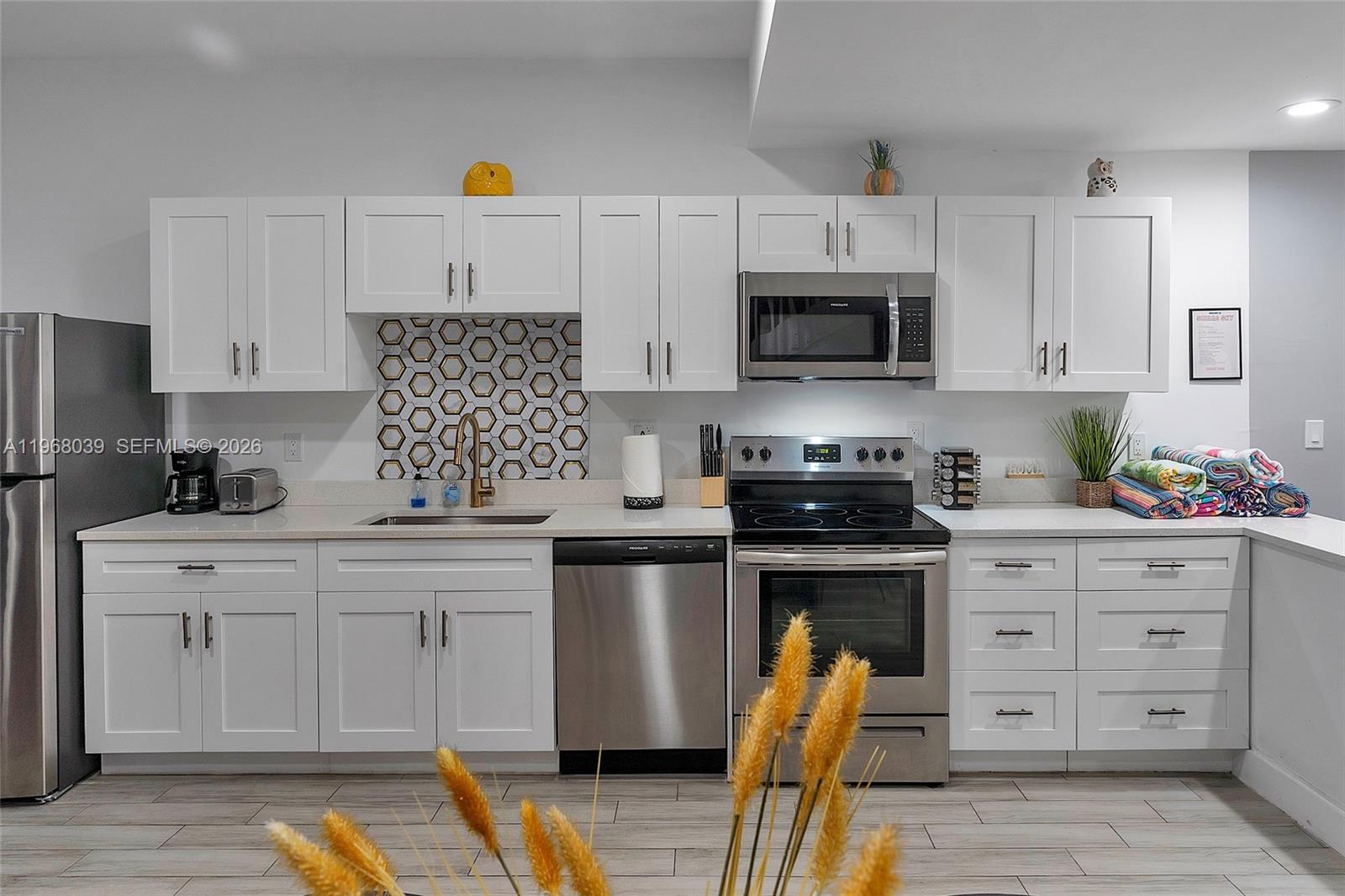 5130 - 5140 NW 5th Avenue