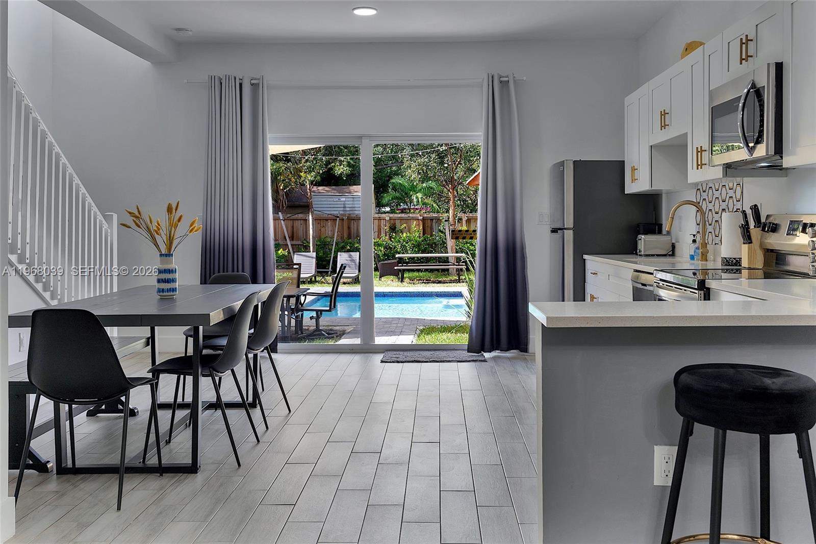 5130 - 5140 NW 5th Avenue