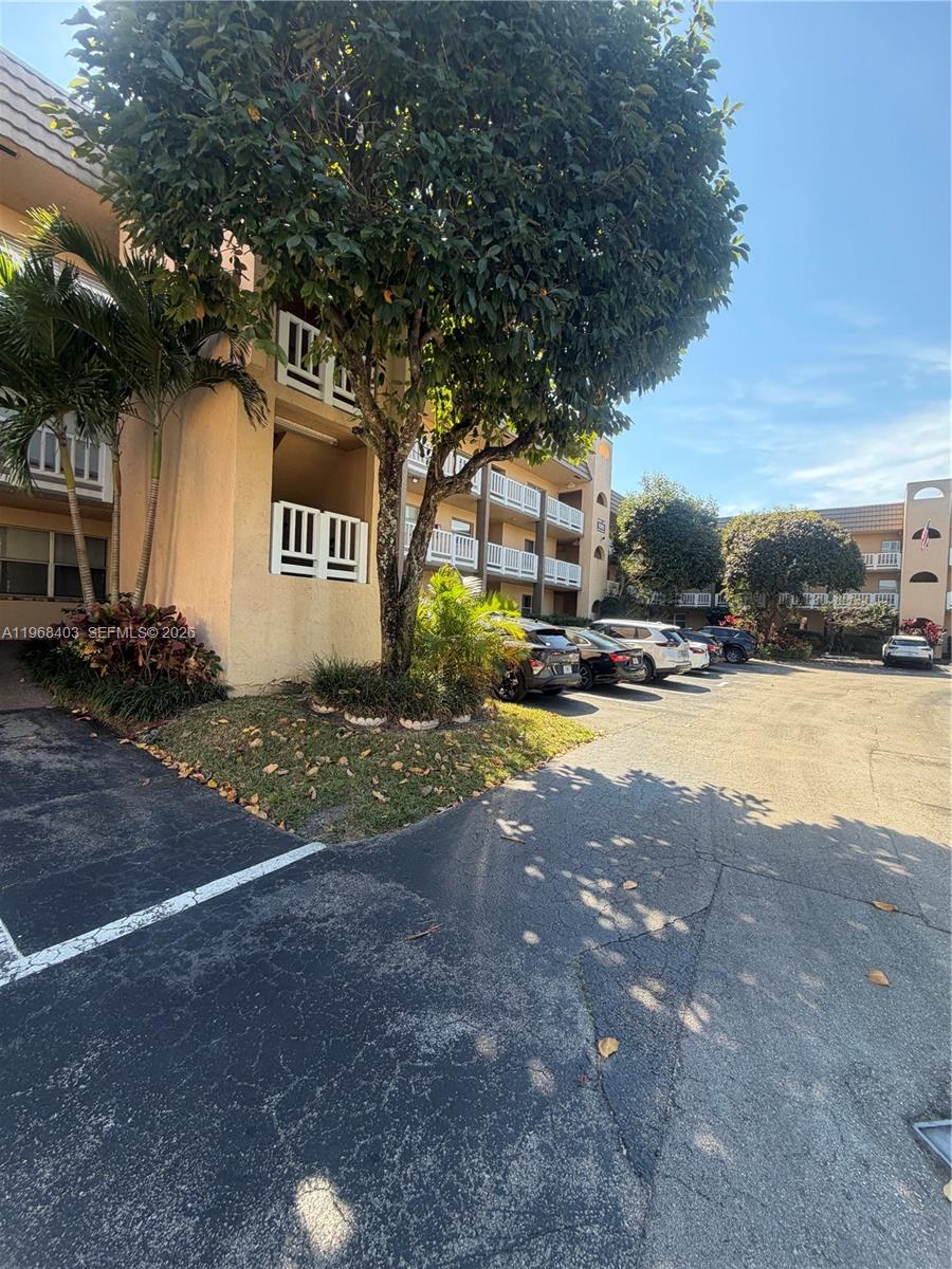 9201 Sunrise Lakes Blvd Unit: 302