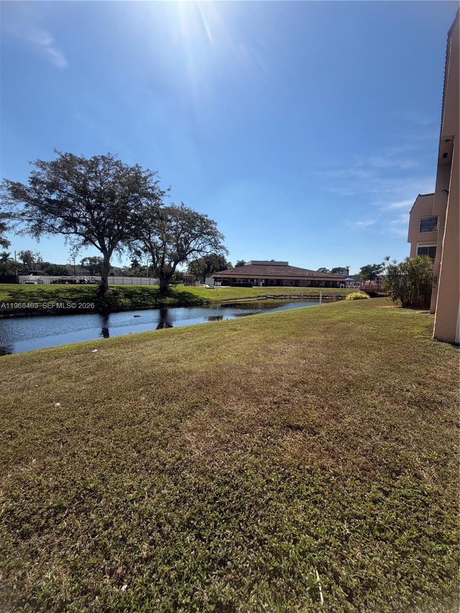 9201 Sunrise Lakes Blvd Unit: 302