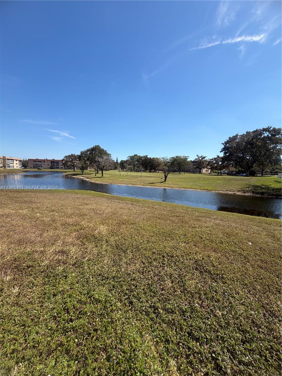 9201 Sunrise Lakes Blvd Unit: 302