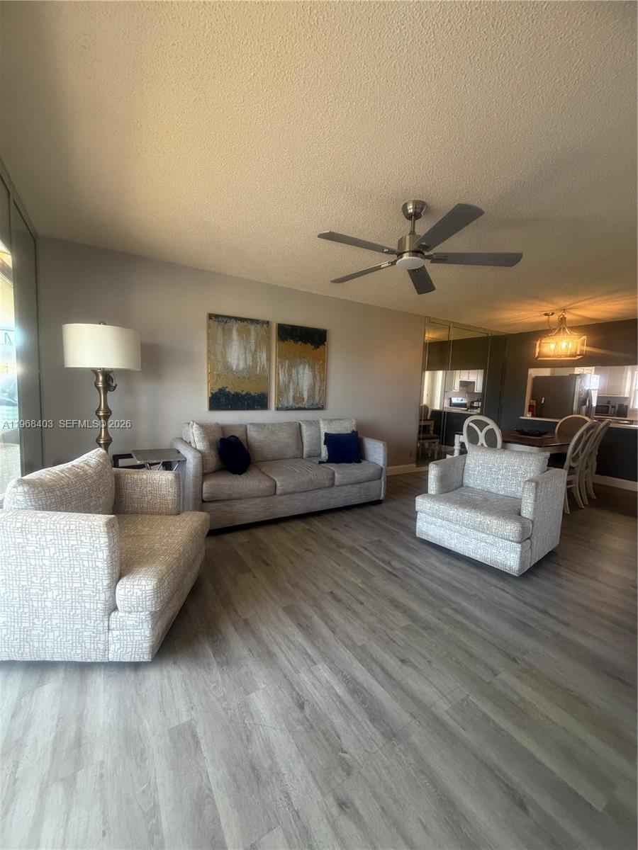 9201 Sunrise Lakes Blvd Unit: 302