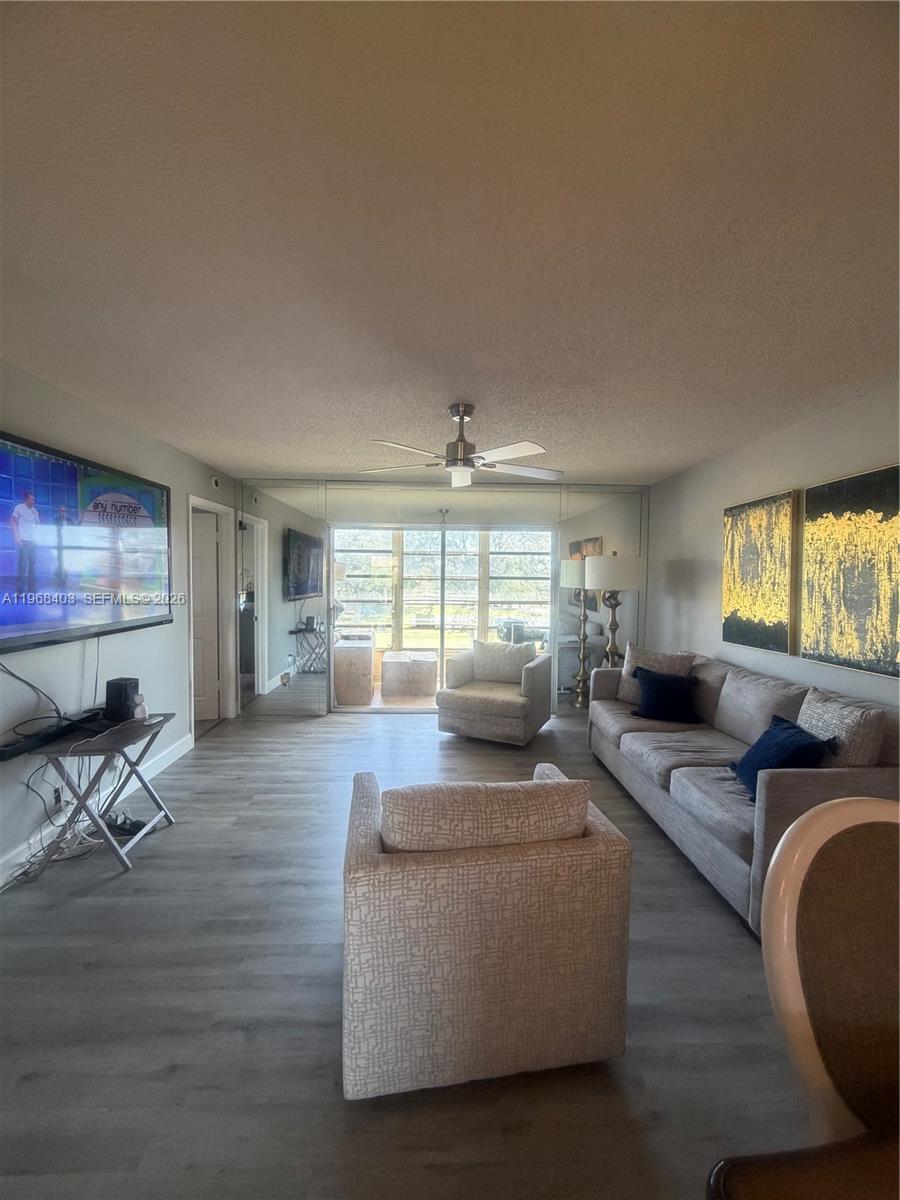 9201 Sunrise Lakes Blvd Unit: 302