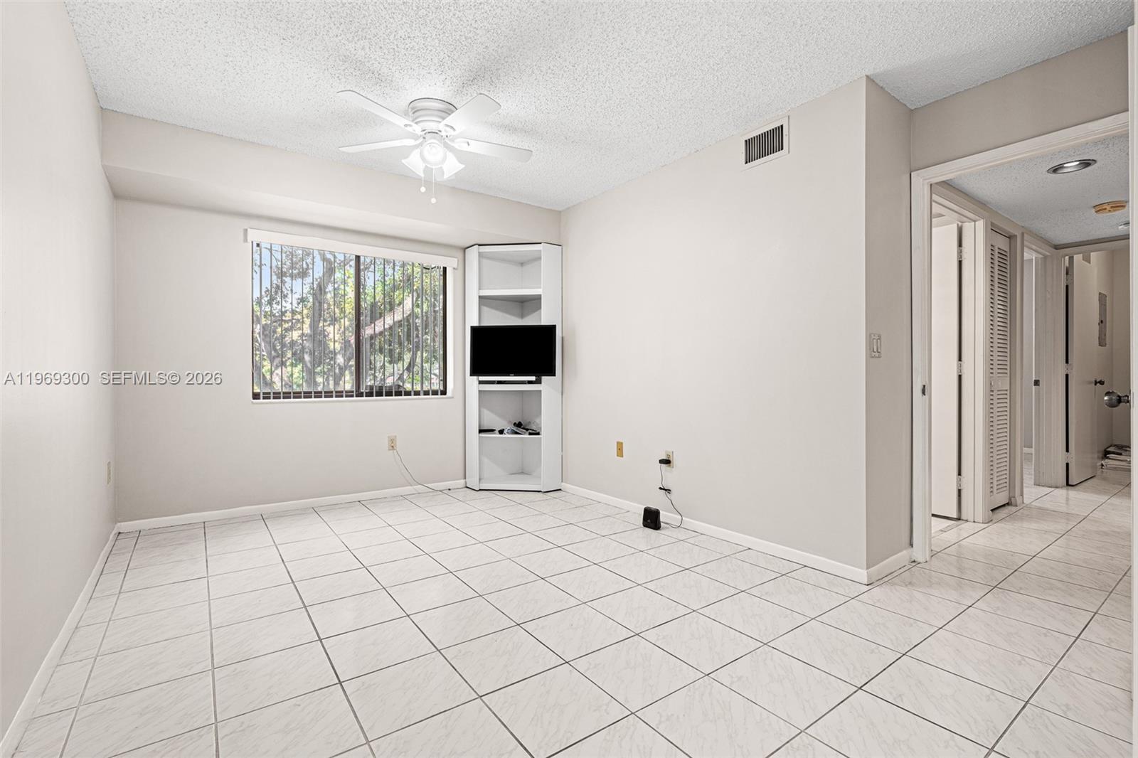6093 Pointe Regal Cir # 210