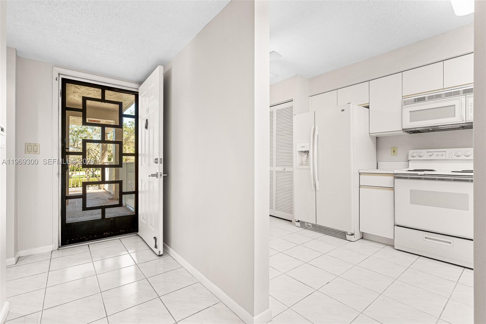 6093 Pointe Regal Cir # 210