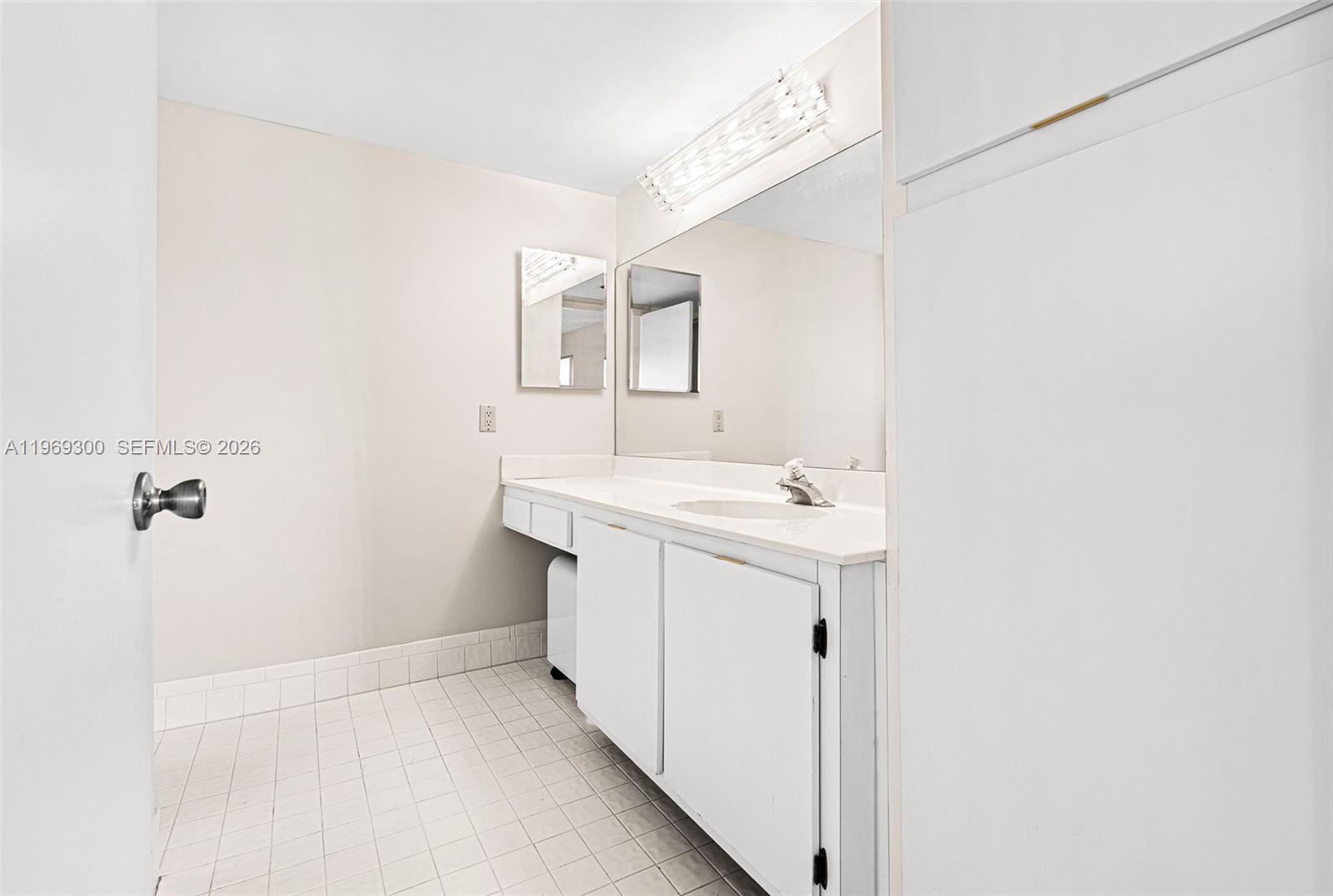 6093 Pointe Regal Cir # 210