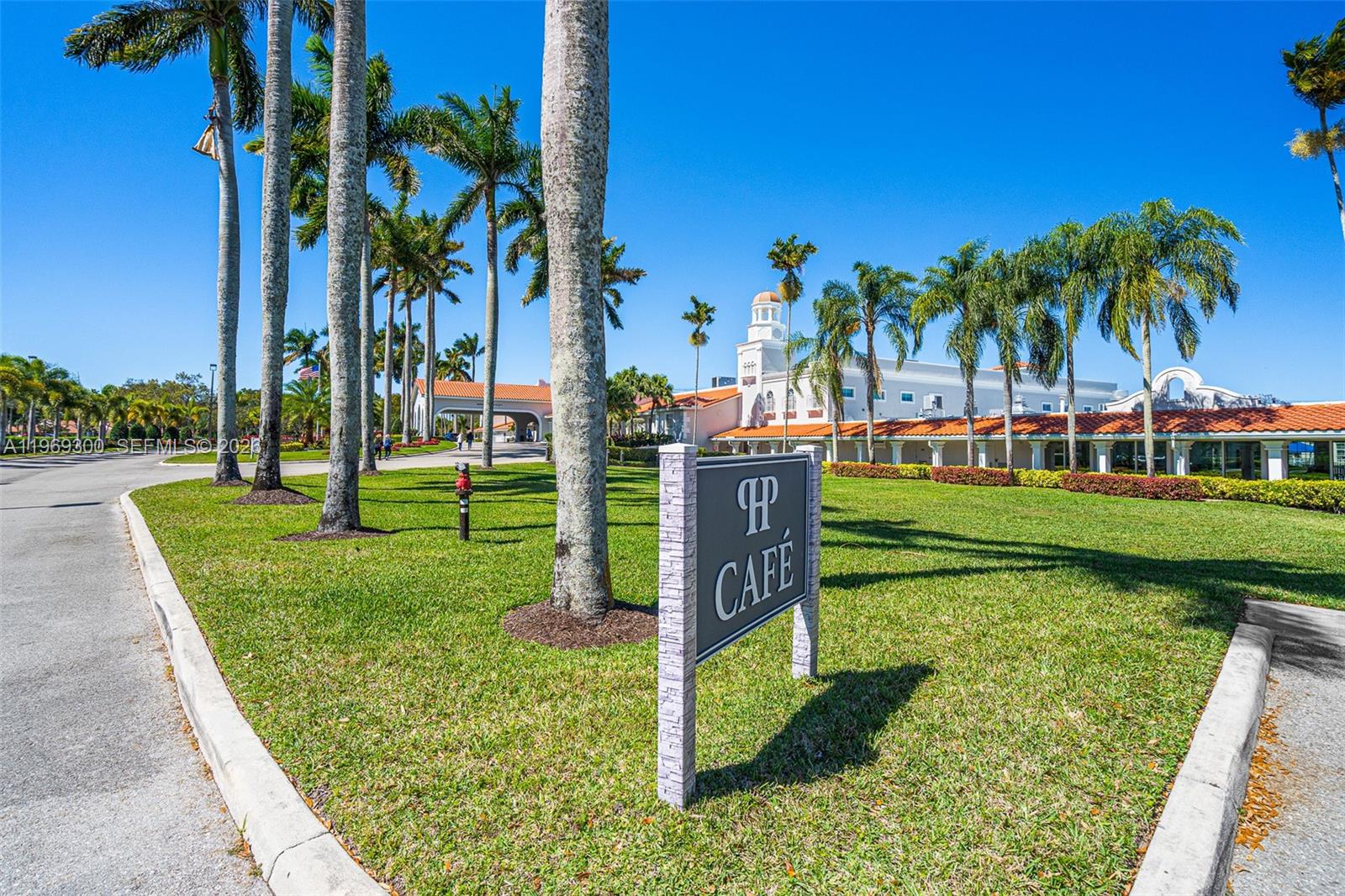 6093 Pointe Regal Cir # 210