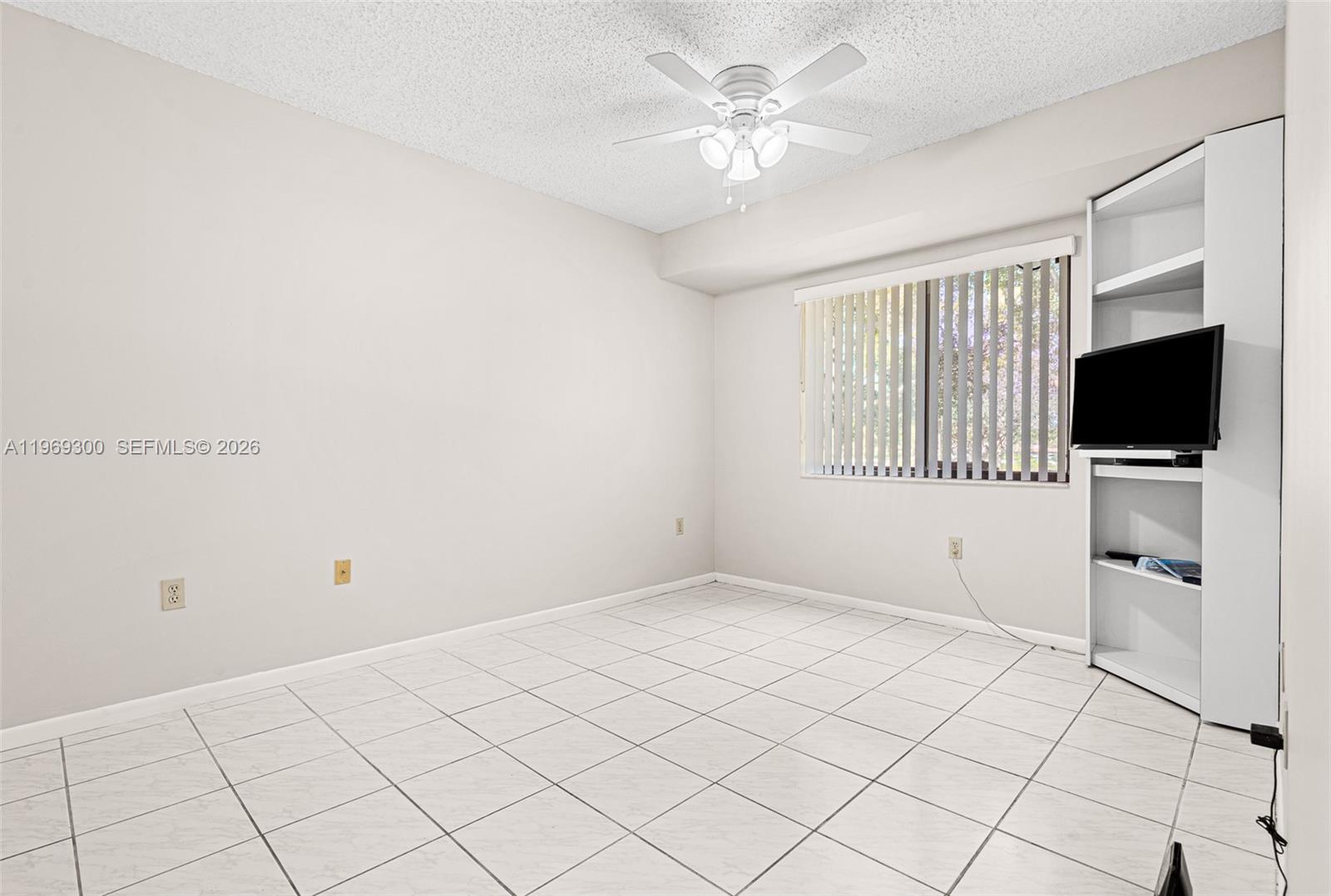 6093 Pointe Regal Cir # 210