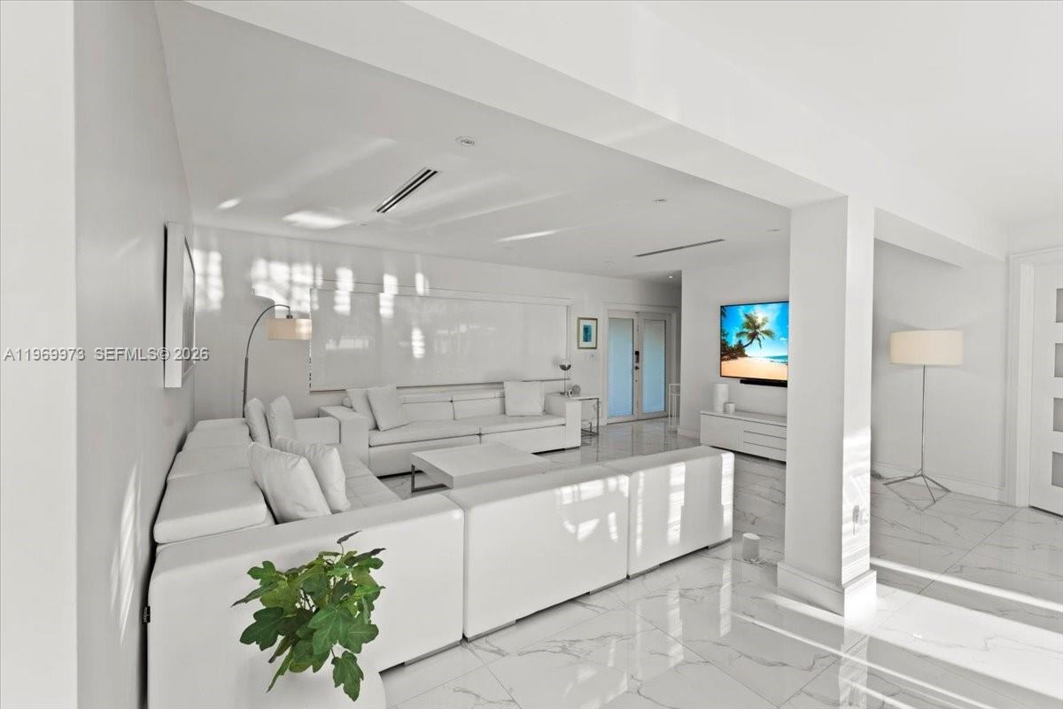 12930 Oleander Rd