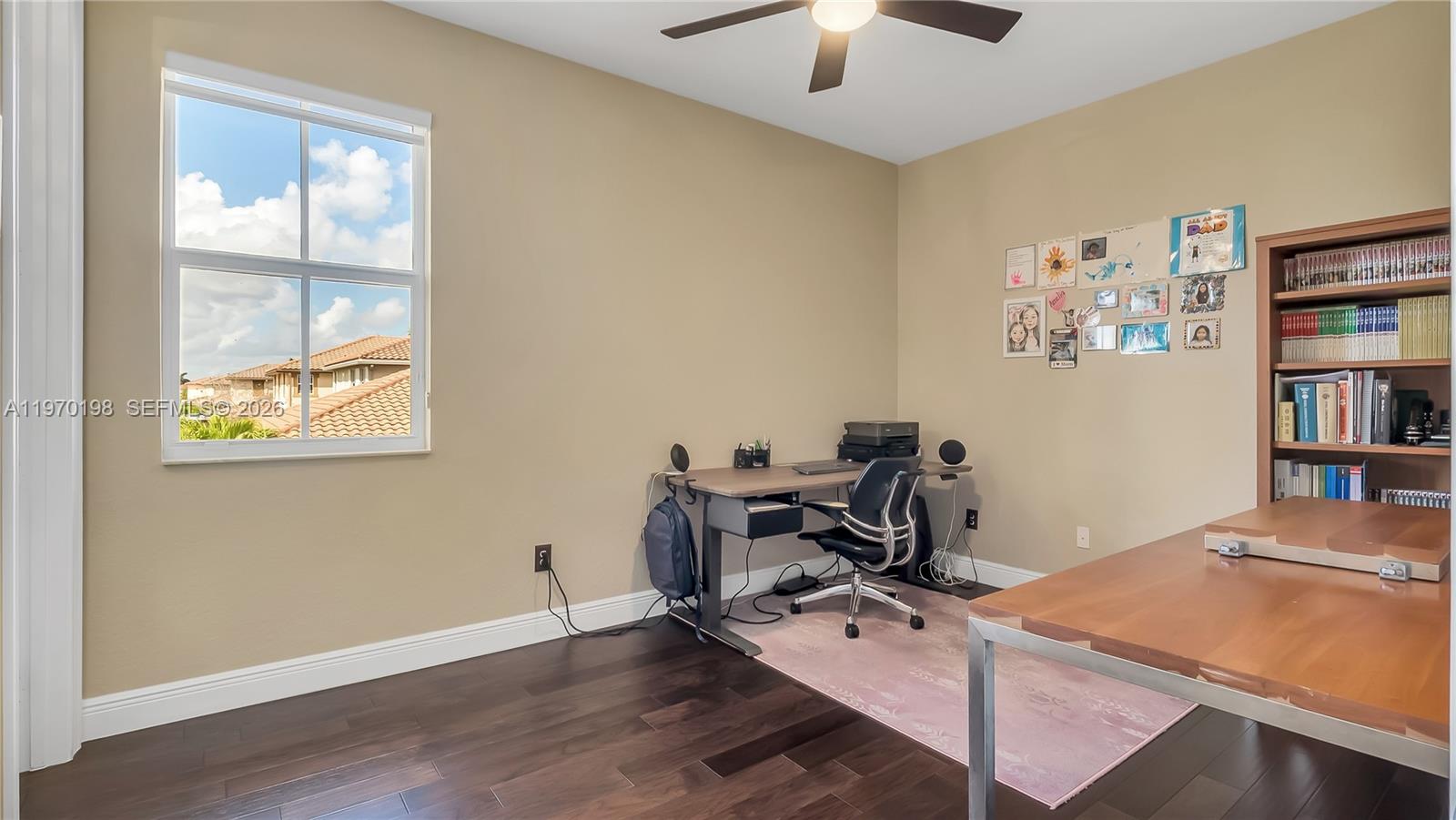 10120 N Lake Vista Ct