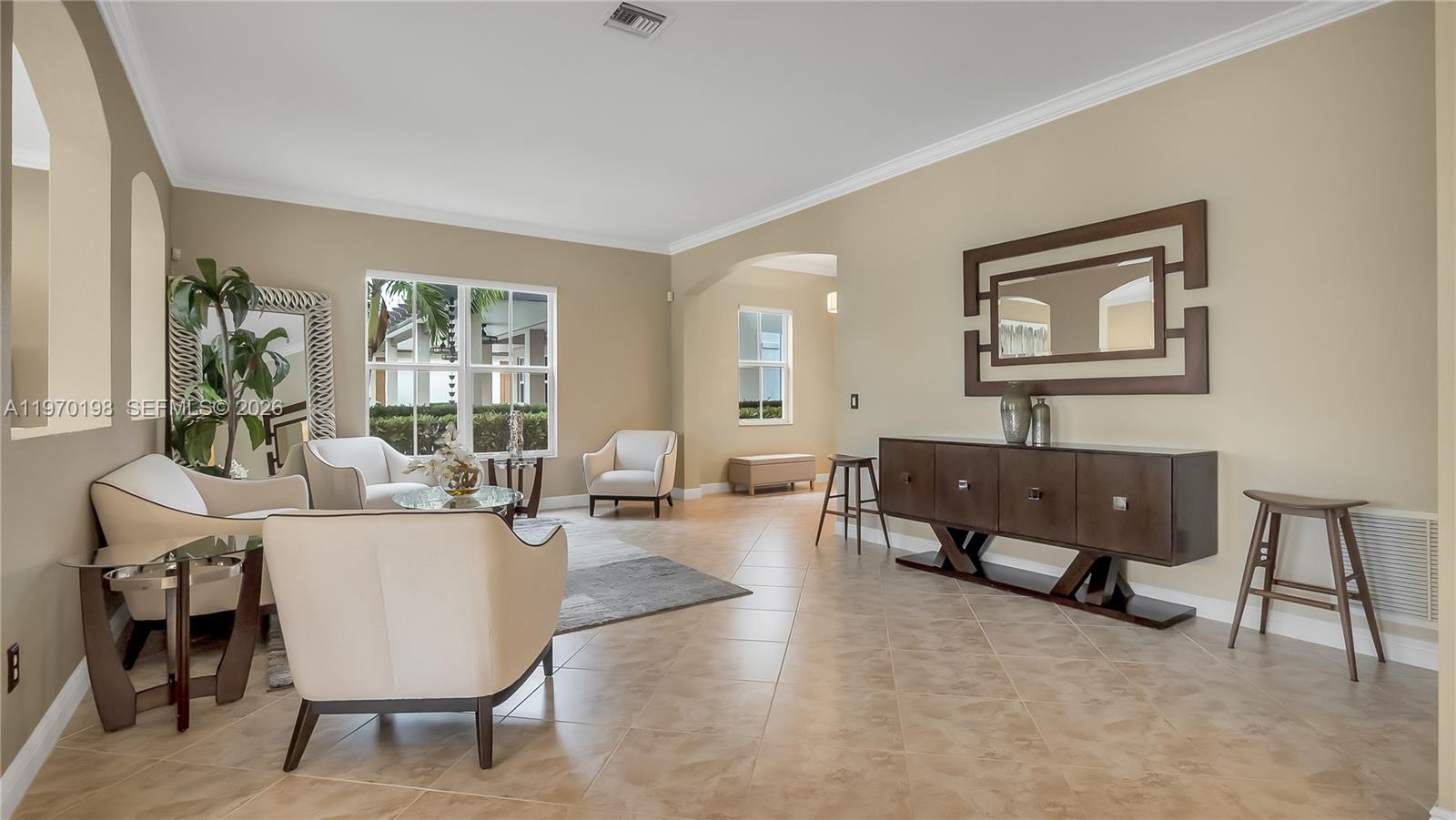 10120 N Lake Vista Ct