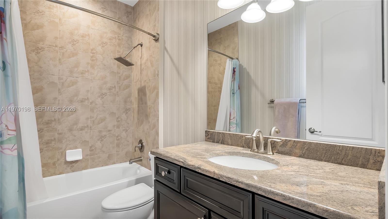10120 N Lake Vista Ct