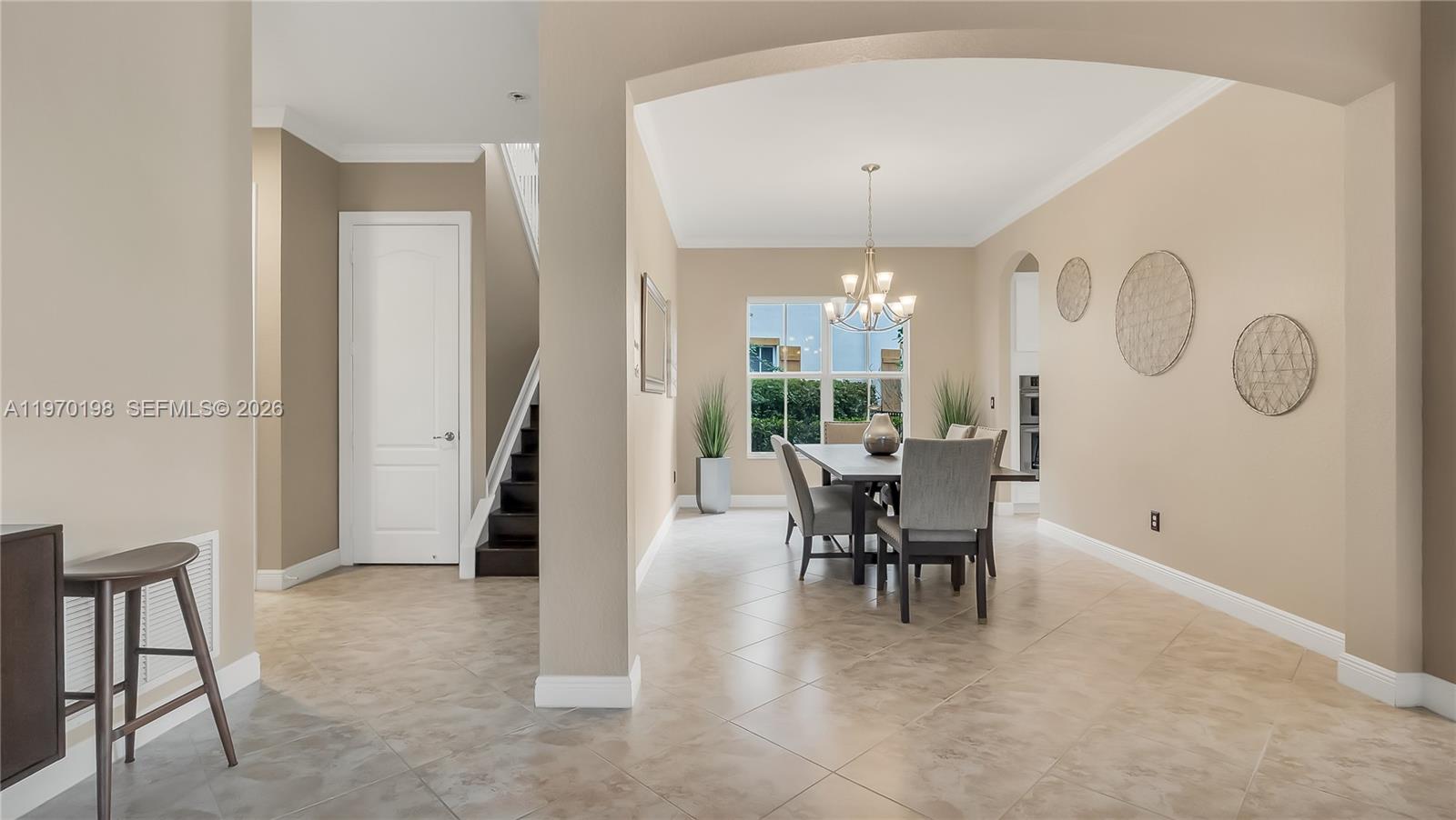 10120 N Lake Vista Ct