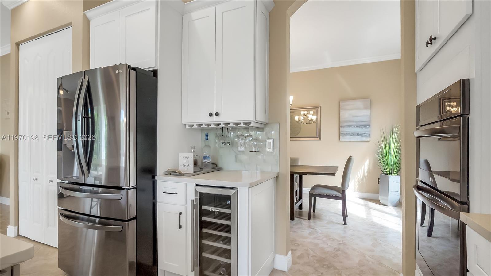 10120 N Lake Vista Ct