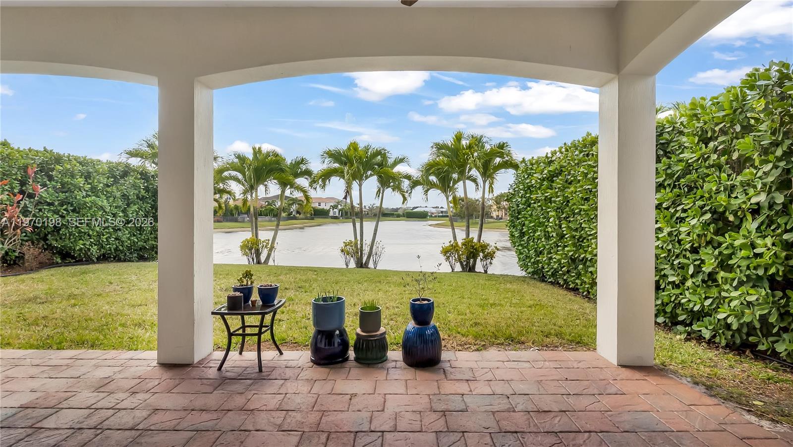 10120 N Lake Vista Ct