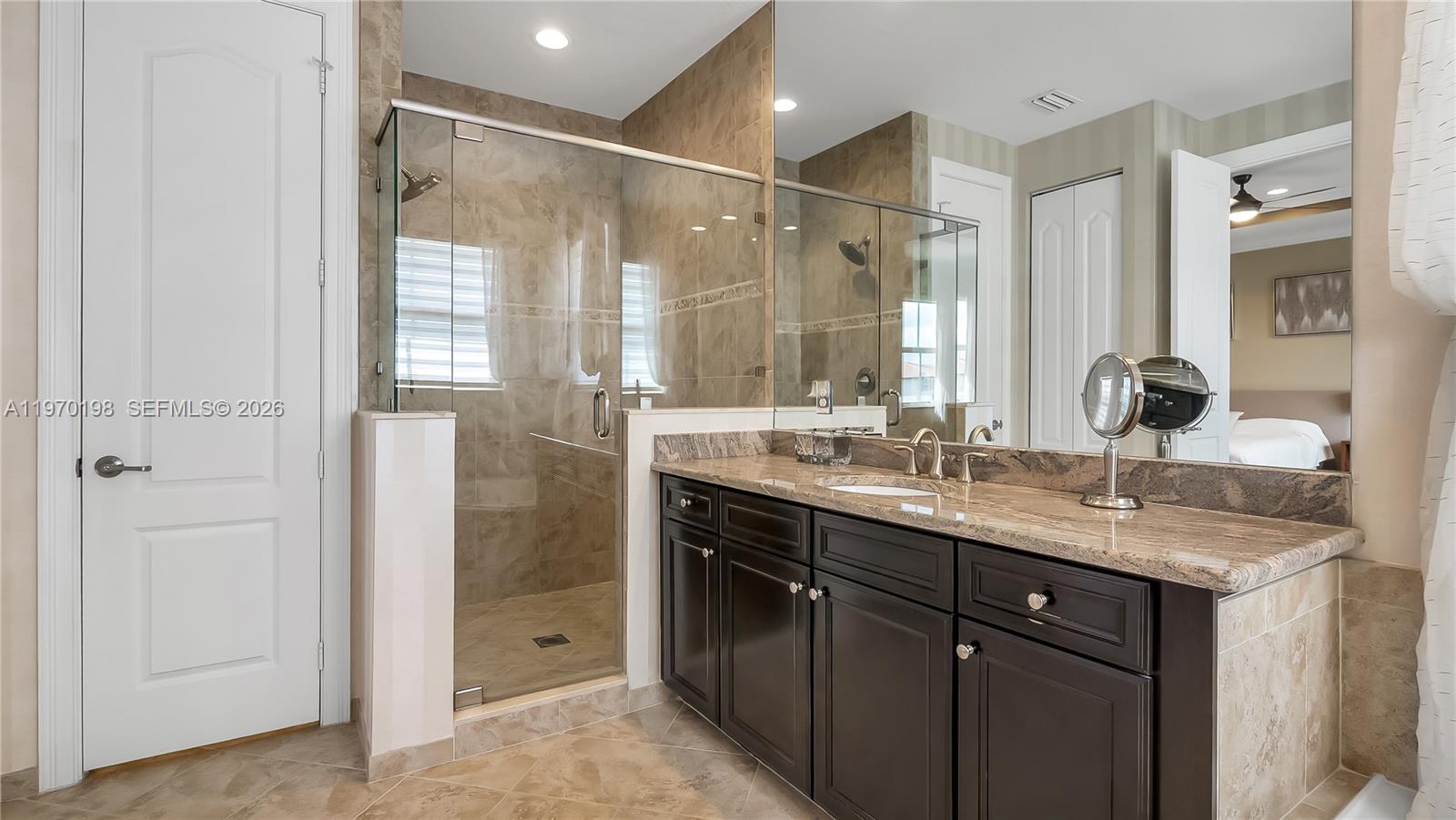 10120 N Lake Vista Ct