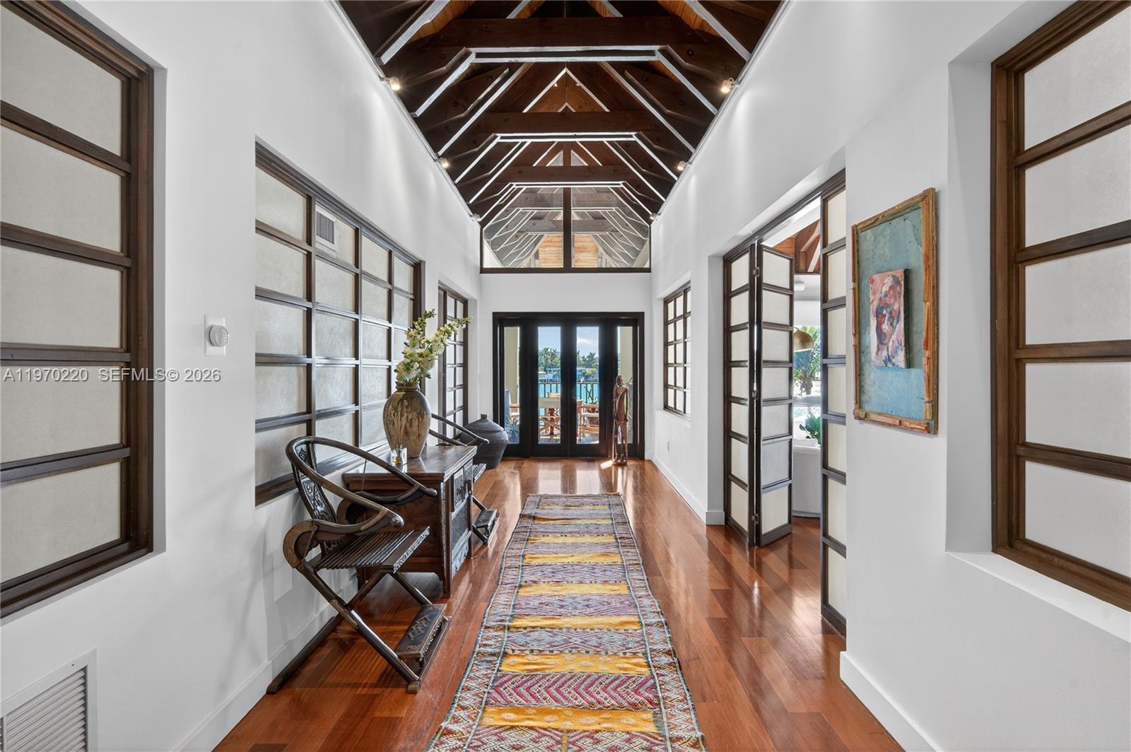 14 W San Marino Dr