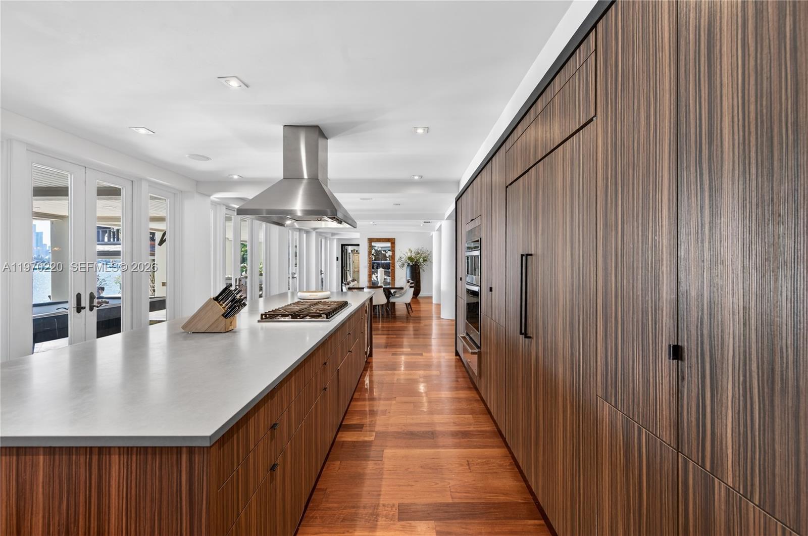 14 W San Marino Dr