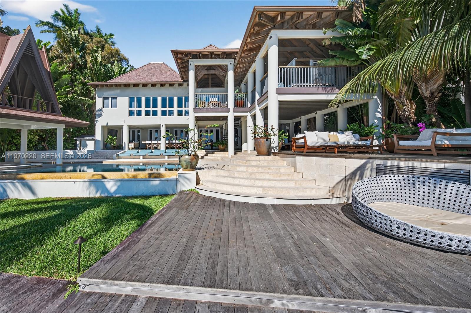 14 W San Marino Dr