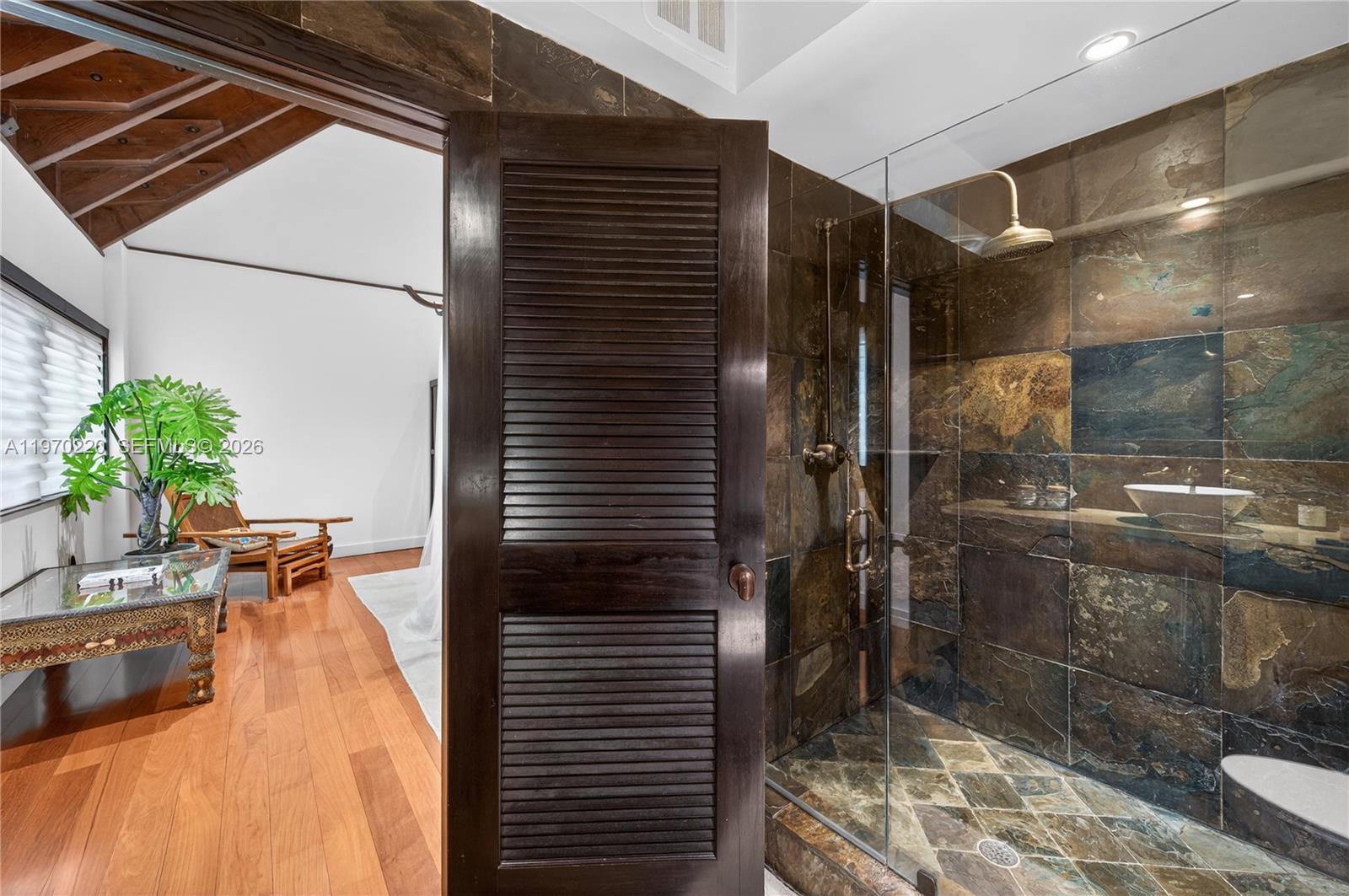 14 W San Marino Dr