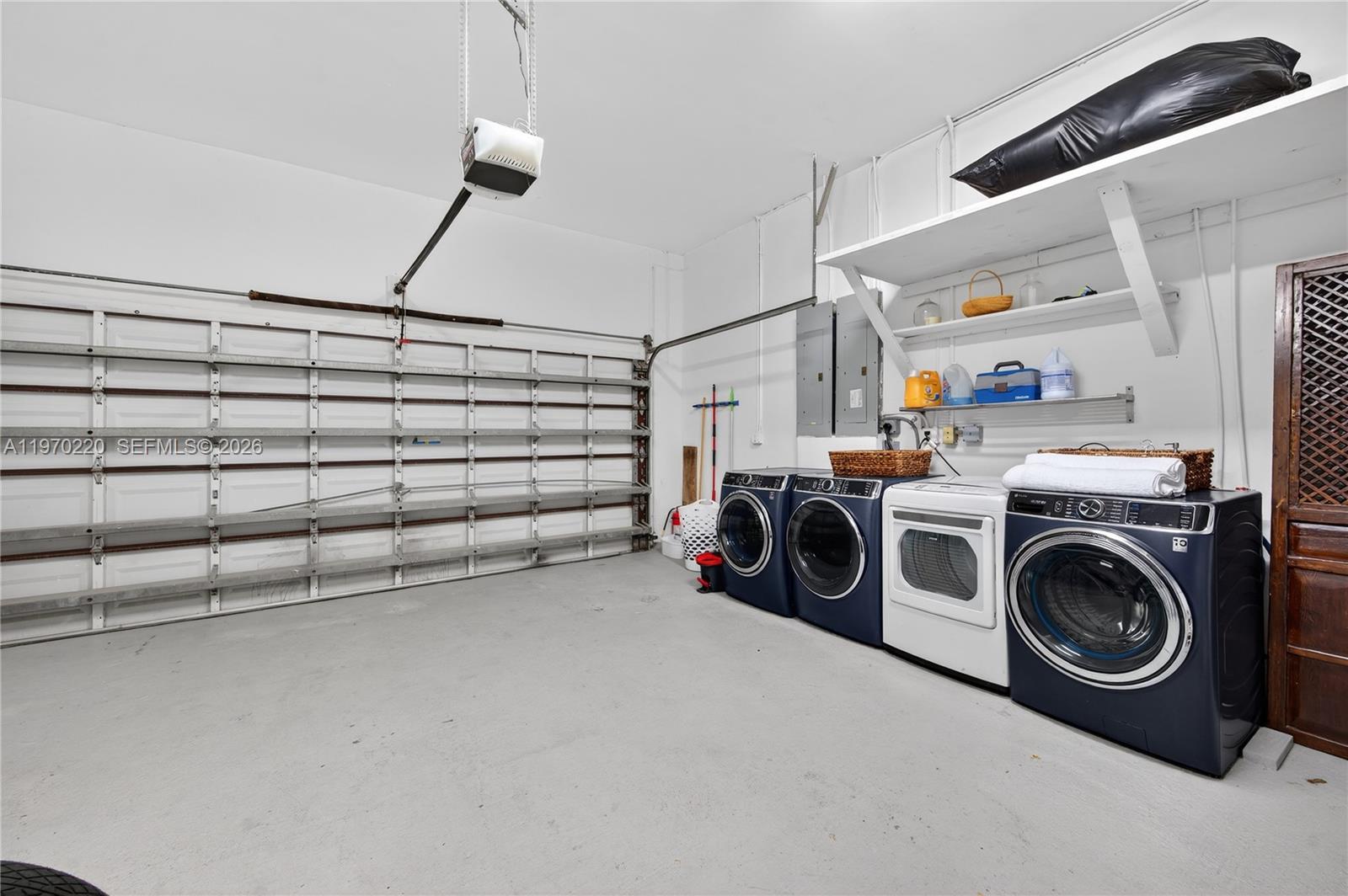 14 W San Marino Dr