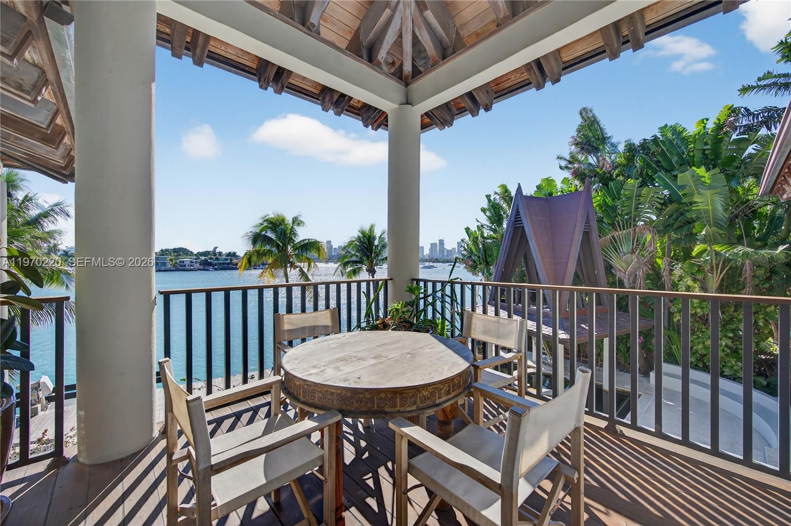 14 W San Marino Dr