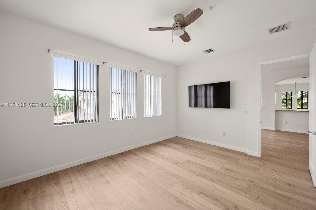 2900 NW 125th Ave # 416 Unit: 3-416