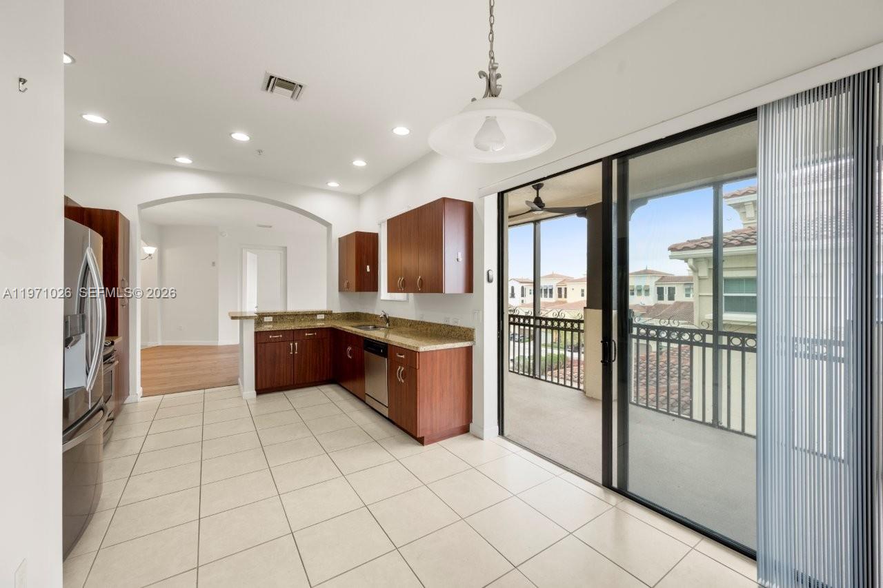 2900 NW 125th Ave # 416 Unit: 3-416