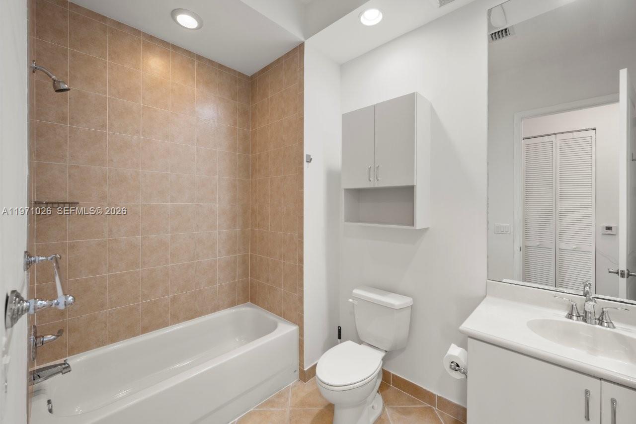 2900 NW 125th Ave # 416 Unit: 3-416