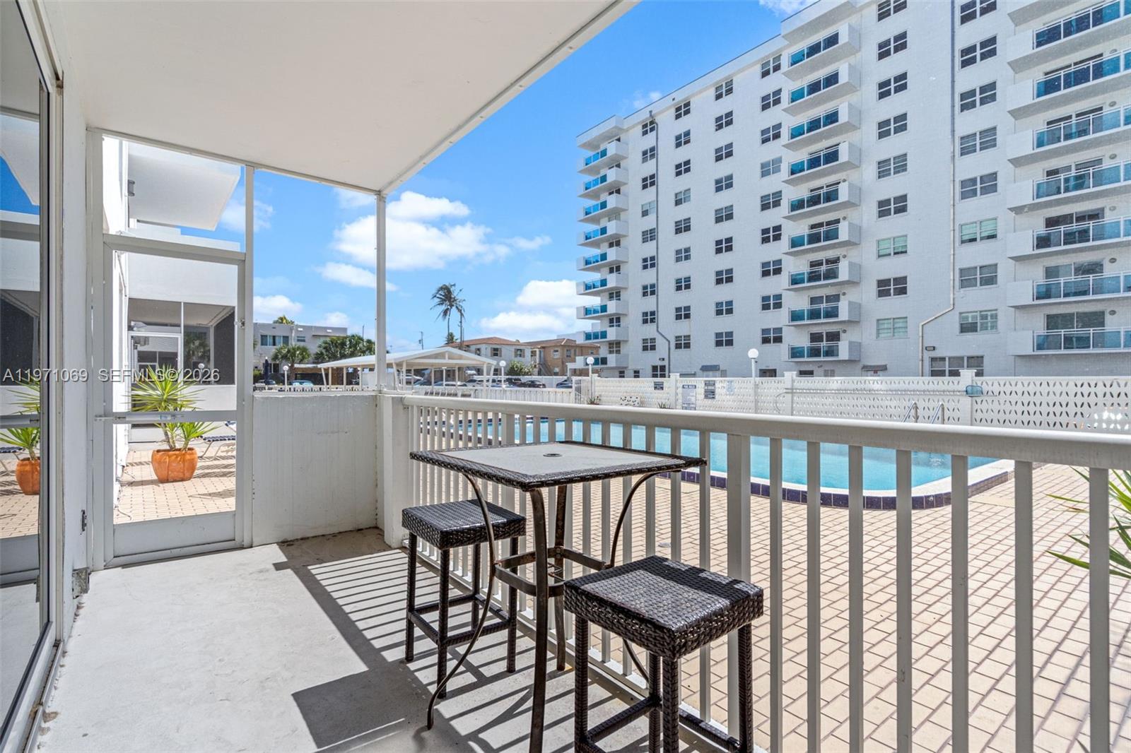 1601 S Ocean Dr # 104