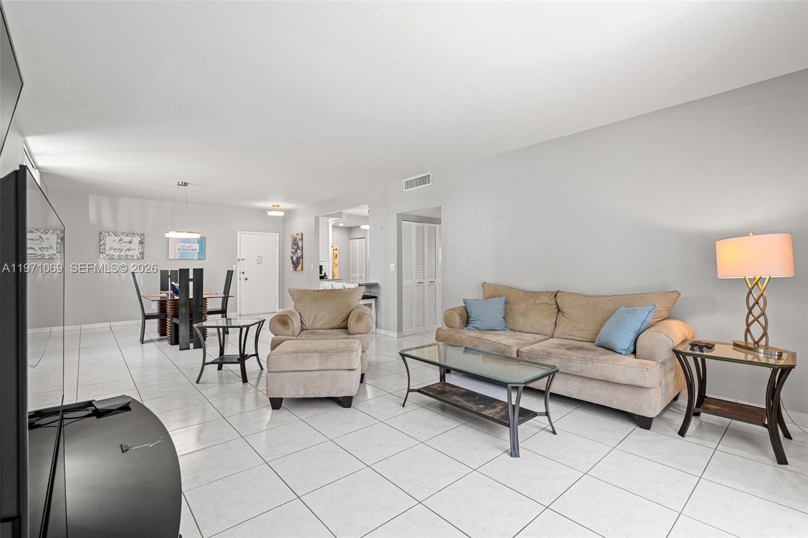 1601 S Ocean Dr # 104
