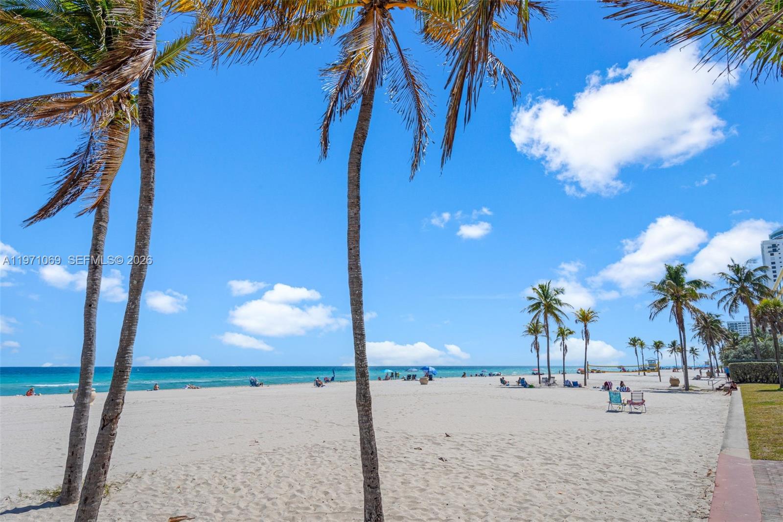 1601 S Ocean Dr # 104