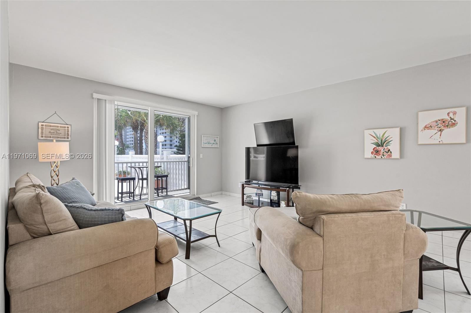 1601 S Ocean Dr # 104