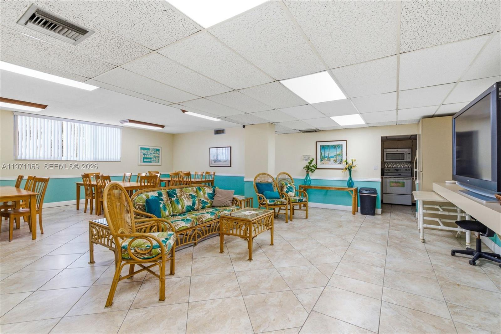 1601 S Ocean Dr # 104