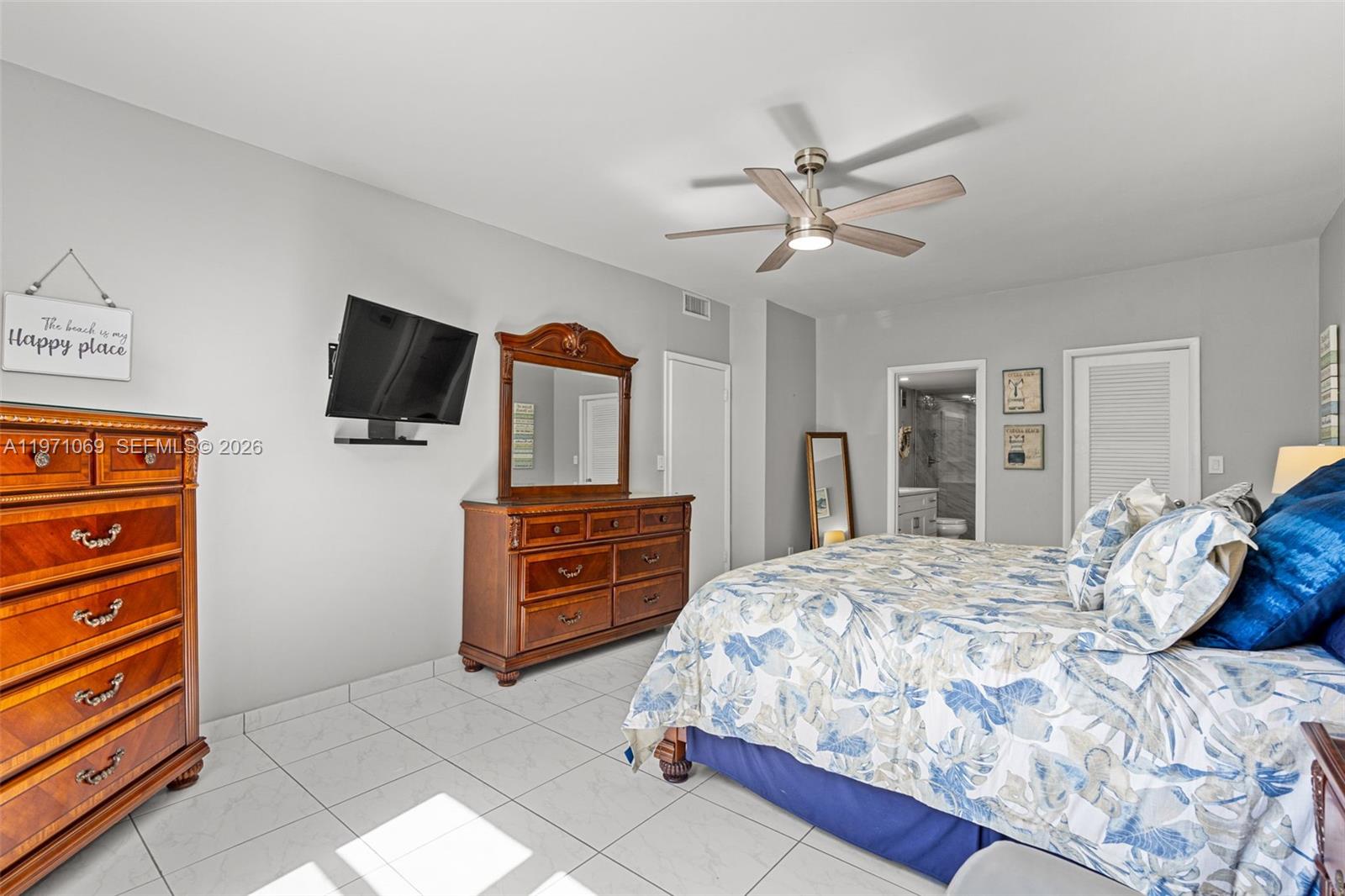 1601 S Ocean Dr # 104