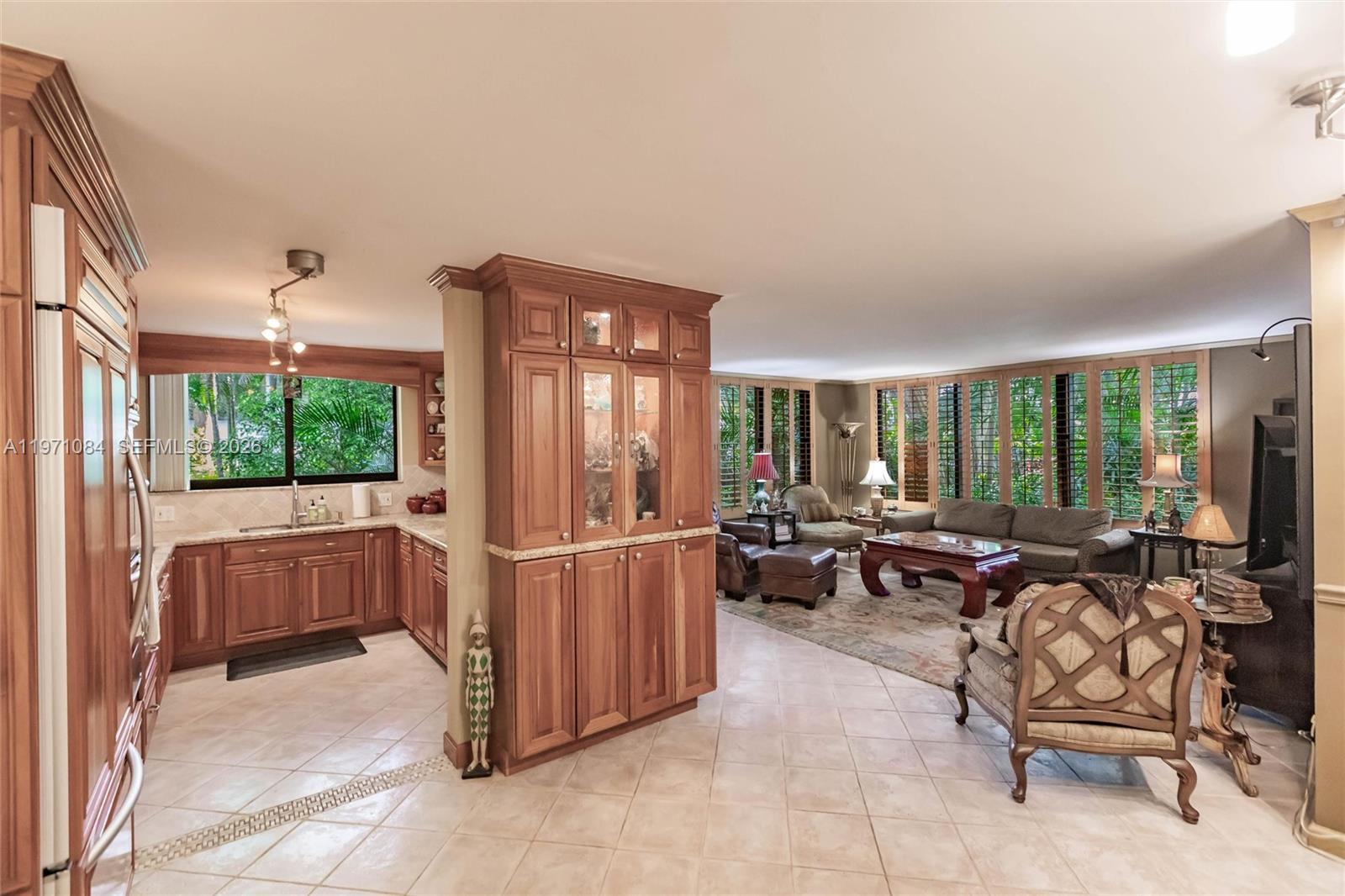 1698 S Ocean Ln # 171