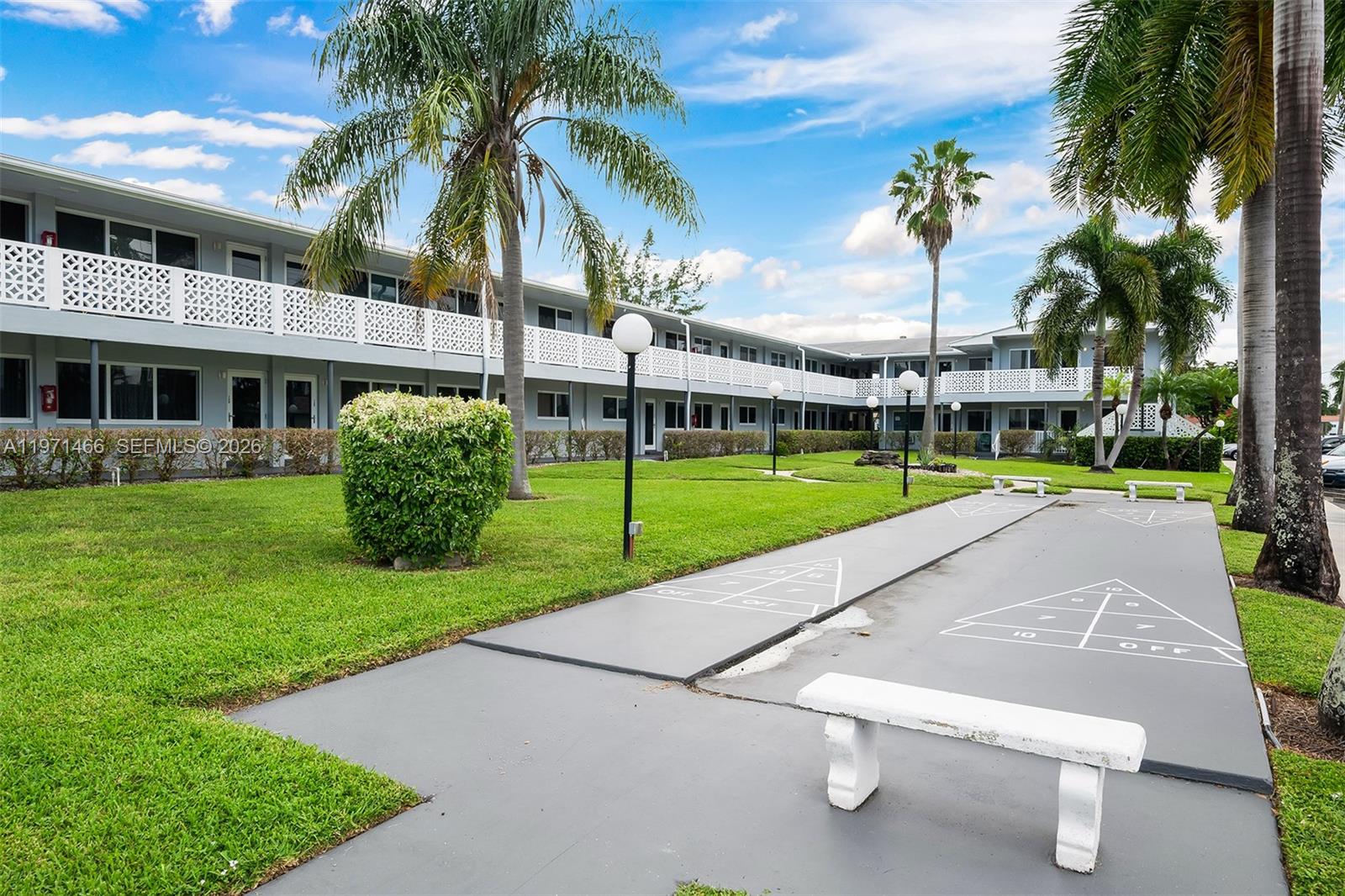 600 Layne Blvd # 128